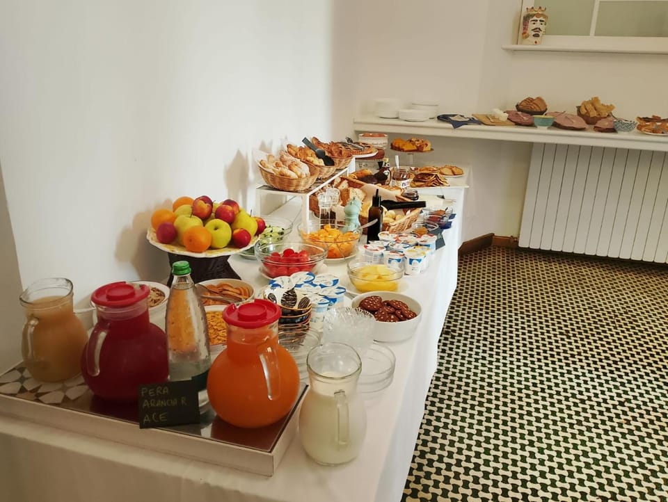 Hotel Le Grazie Hotel in Province of Massa and Carrara