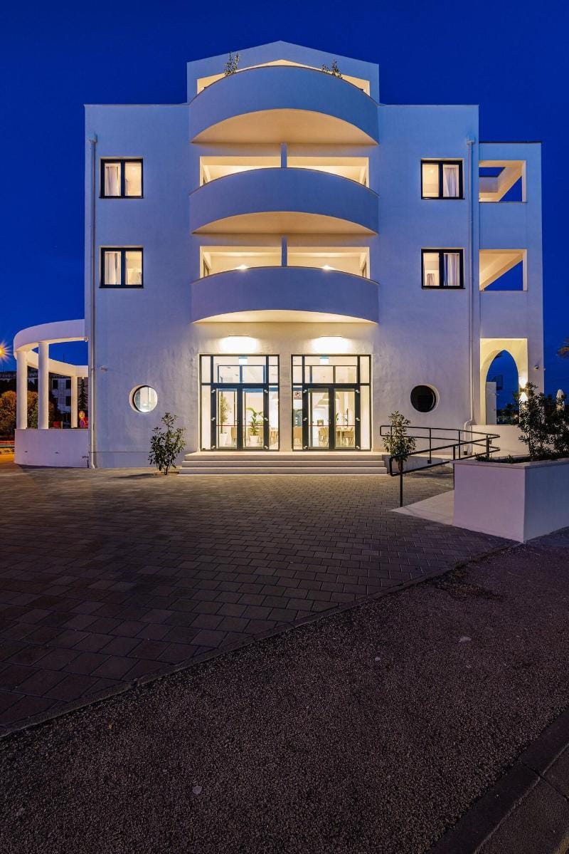 Miramare Hotel Hotel in Zadar