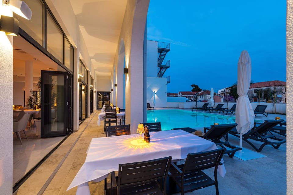 Miramare Hotel Hotel in Zadar