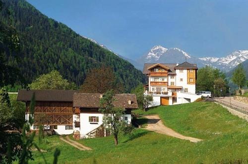 Hotel Seerast Hotel in Trentino-South Tyrol
