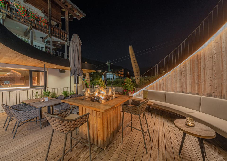 Hotel Hell Hotel in Ortisei