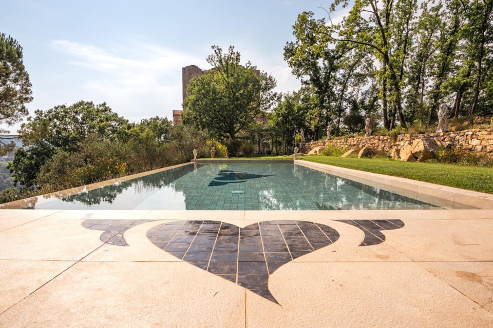 TENUTA CASTEL DELL'AQUILA Resort in Province of Massa and Carrara