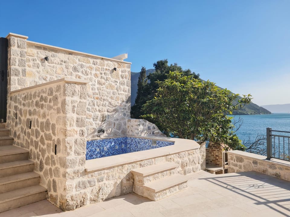 Step to Kotor bay Perast Hotel in Kotor Municipality