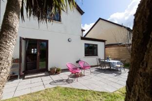 Woodfield House - Beautiful Tenby Cottage Hotel in Wales