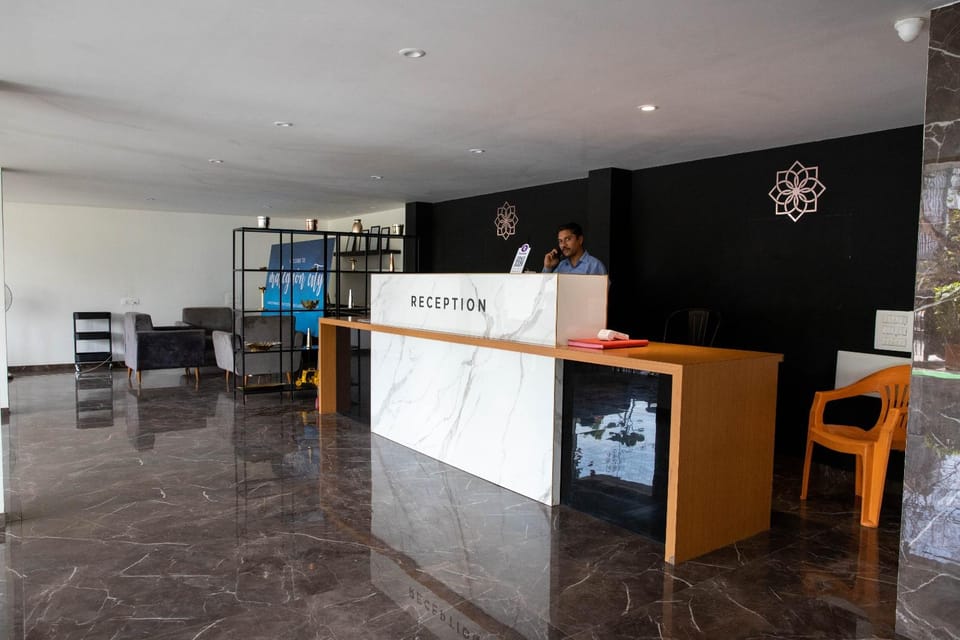 Radhika Inn Hotel in Maharashtra