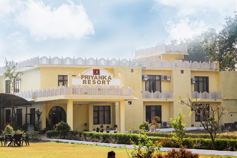 Priyanka Resort,Khajuraho Hotel in Uttar Pradesh