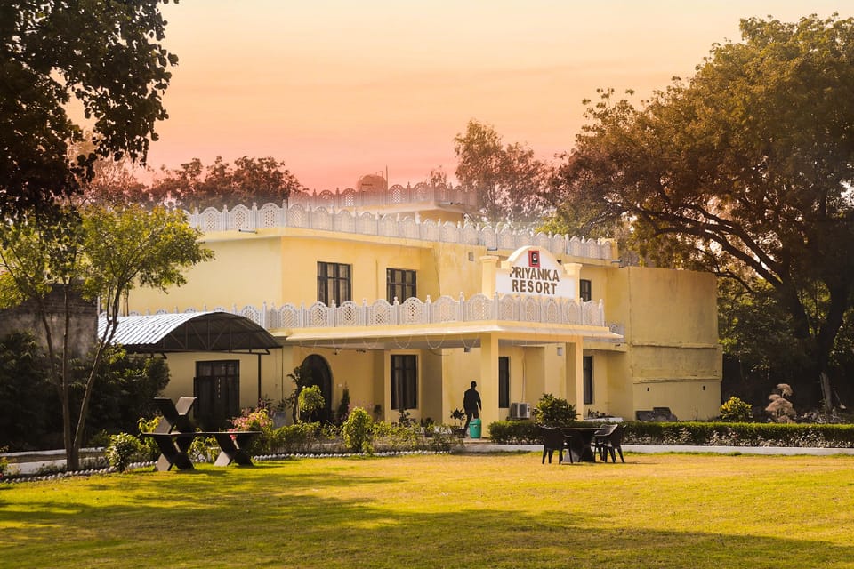 Priyanka Resort,Khajuraho Hotel in Uttar Pradesh