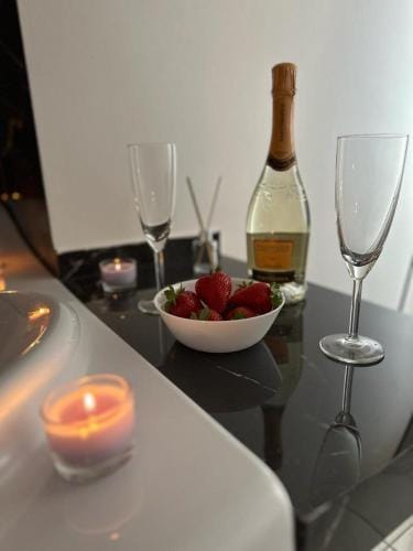 SUITE CELESTIA CASORIA By Suite Hotel in Naples