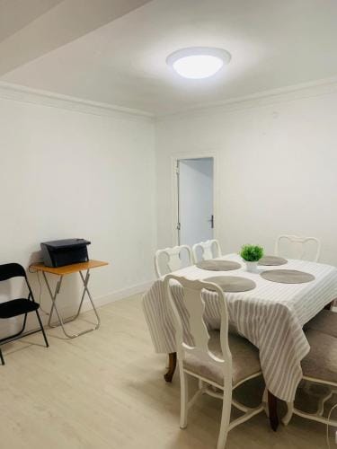 Cosy Private Room Hotel in Valencia