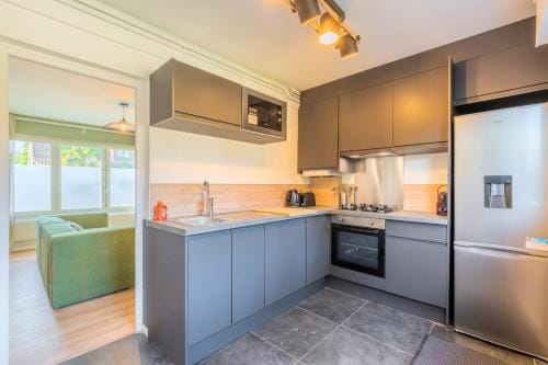 3 bedroom house with garden near Lille + garage Hotel in Lille