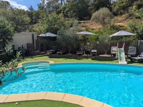 Cabane des pachous Lodge in French Riviera