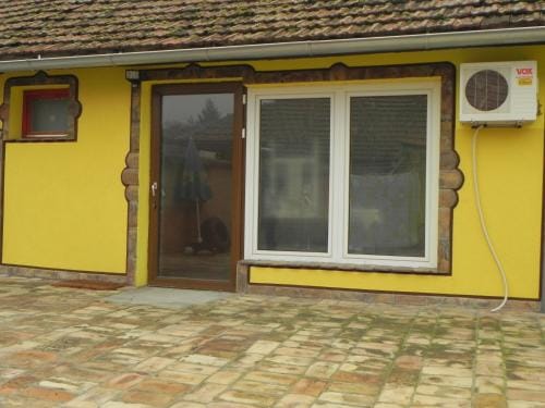 Guest Accommodation Azucki Hotel in Vojvodina