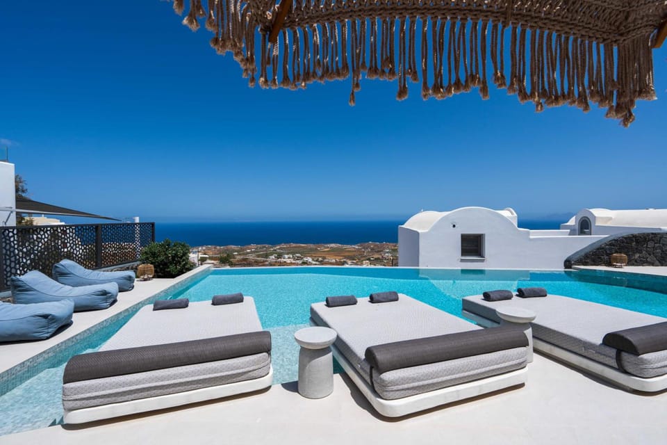 Cuore Santo Suites Apartment hotel in Thera