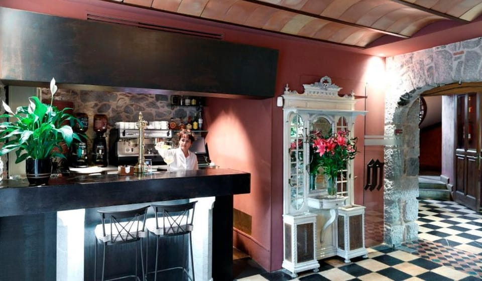 Bar/lounge
