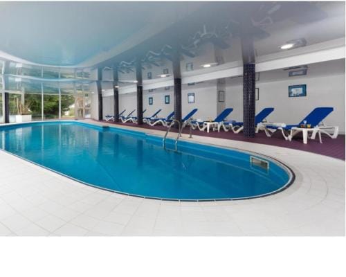 Chambre Hotel Ibiza Spa - Hammam - Jacuzzis - Piscine Chauffee Hotel in Les Deux Alpes