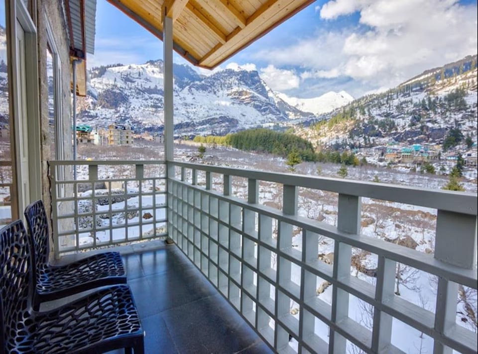 La Aero Resort - Manali Hotel in Himachal Pradesh