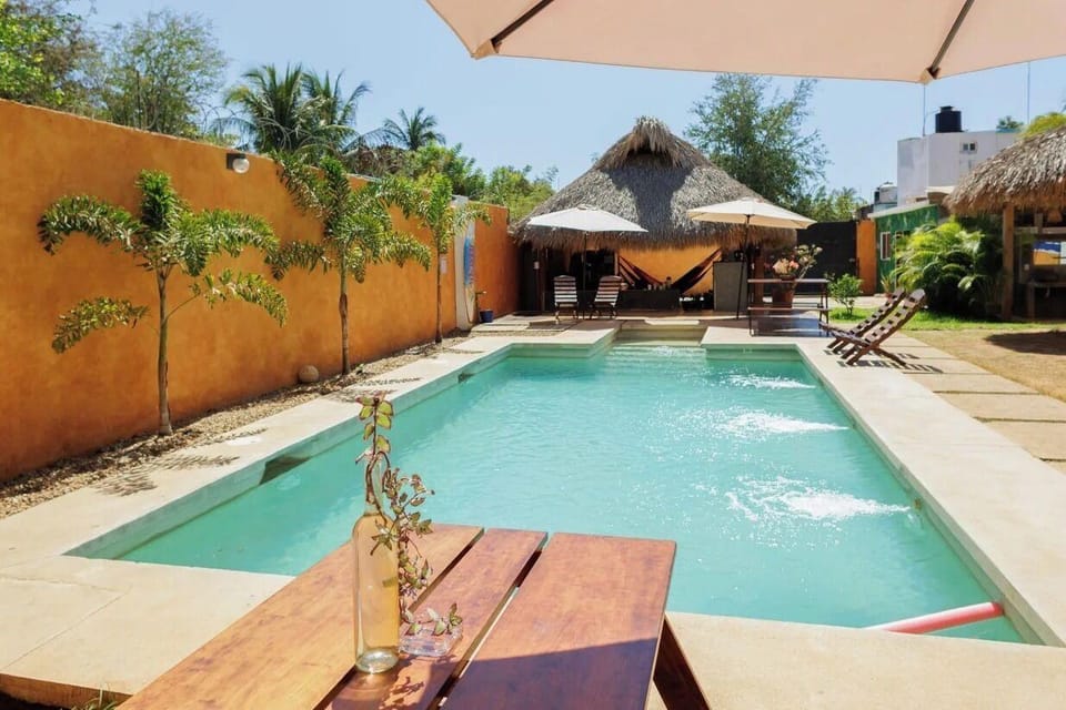 SurfNest Tamarindos Hostel in Brisas de Zicatela