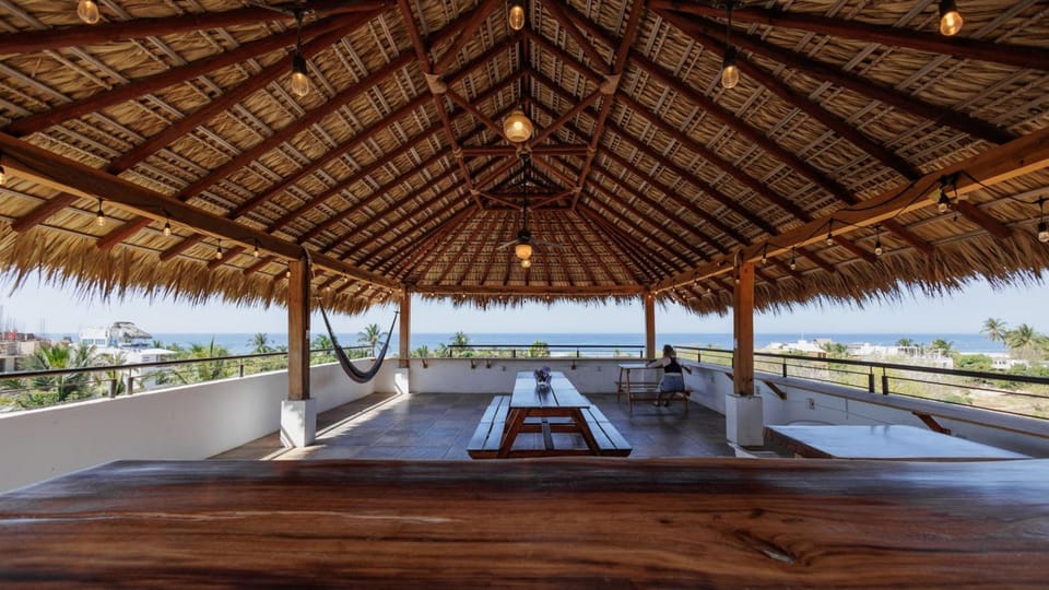 SurfNest Tamarindos Hostel in Brisas de Zicatela