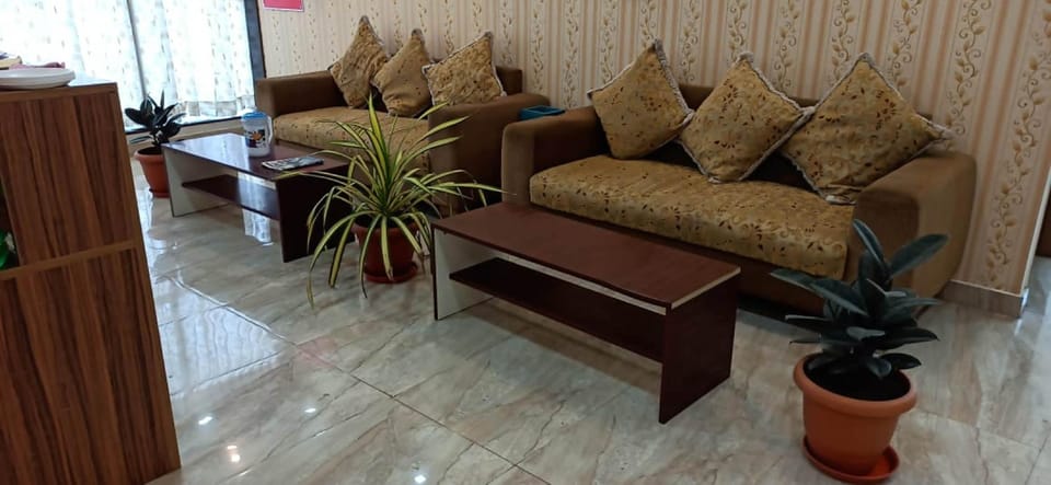 iROOMZ Suchira Lodge Hotel in Karnataka