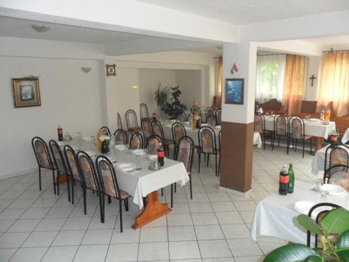 Sobe u kucanstvu MBM Hotel in Federation of Bosnia and Herzegovina