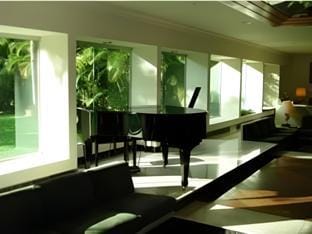 Bar/lounge