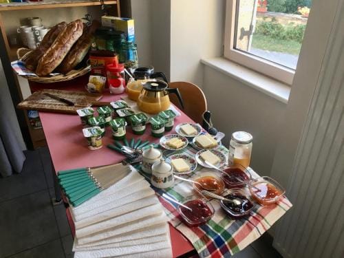 Roue d'escampette Gite d'etape et de sejour Hostel in Auvergne-Rhône-Alpes