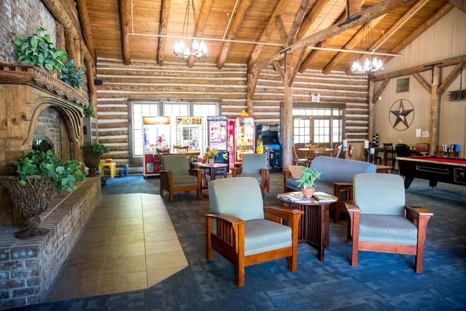 Carowinds Camp Wilderness Hotel in Charlotte