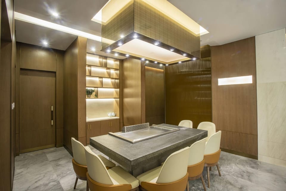 Kyriad Marvelous Hotel Shenzhen Longhua Guanlan Zhucun Metro Station Hotel in Shenzhen
