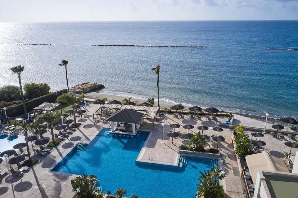 Atlantica Miramare Beach Hotel in Germasogeia