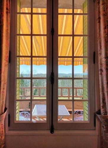 Le Manoir du Cerf Hotel in Île-de-France