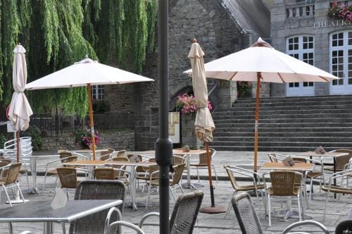 Cafe Hotel du Theatre Hotel in Brittany