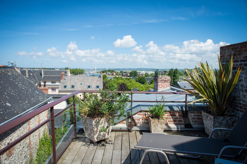 Logis Saint-Leonard Hotel in Honfleur