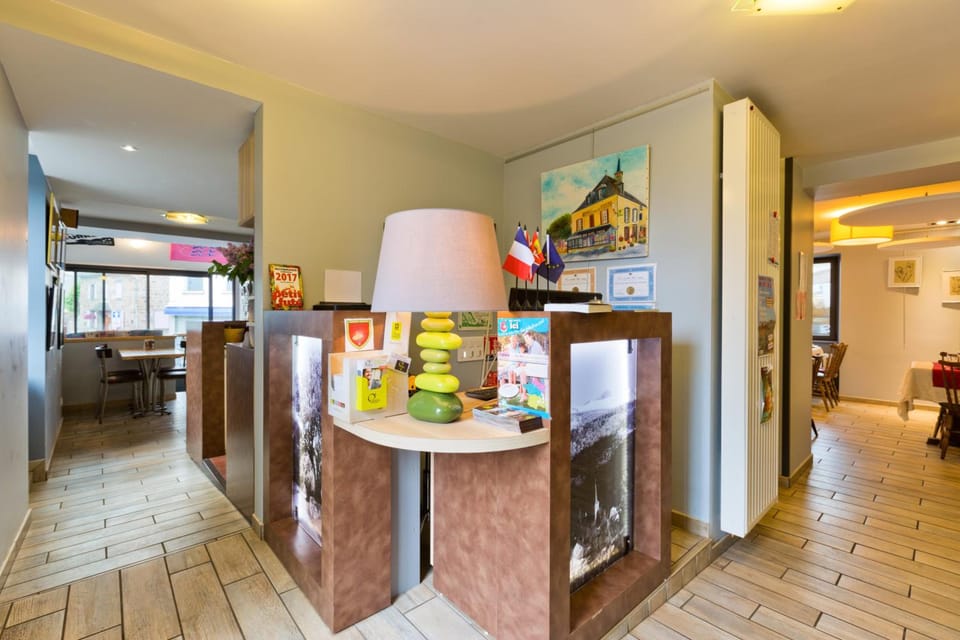 Logis Hotel De La Poste Hotel in Auvergne-Rhône-Alpes