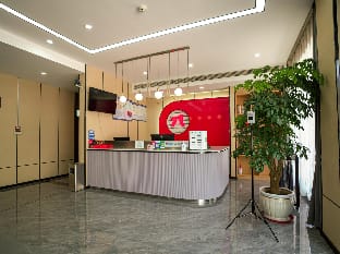 Pai Hotel Yangzhou Gaoyou Shimao Shopping Center Hotel in Jiangsu