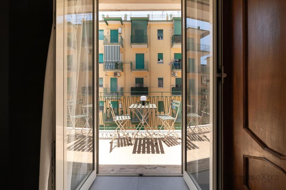 Clara Domus By DomusExtra Hotel in Naples