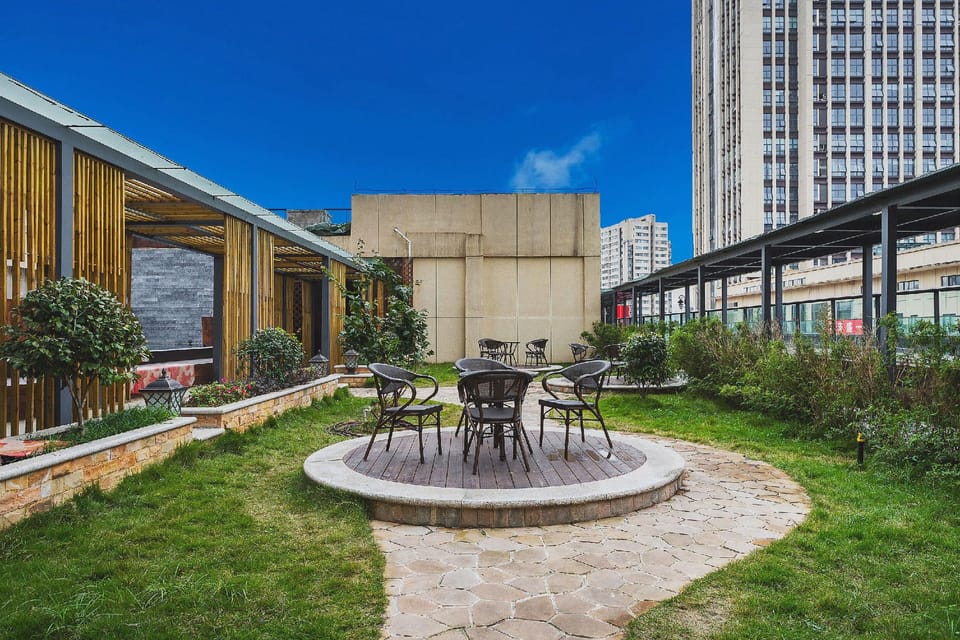 Vienna International Hotel Chongqing Ranjiaba Hotel in China