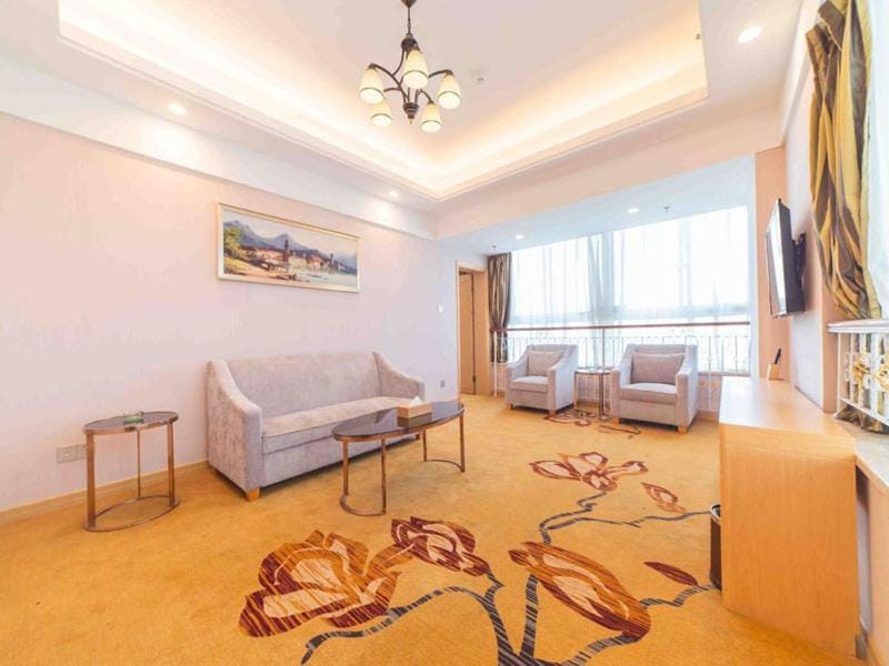 Vienna International Hotel Jiangsu Yangzhou Slender West Lake Dongguan Street Hotel in Jiangsu