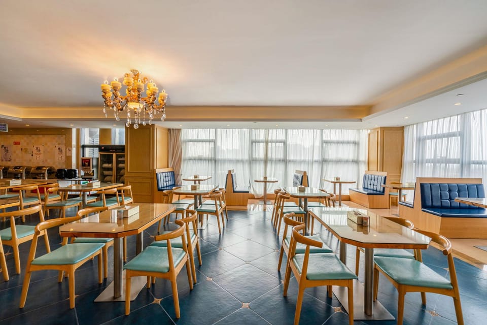 Vienna International Hotel Chongqing Yuanyang Yuanboyuan Hotel in China