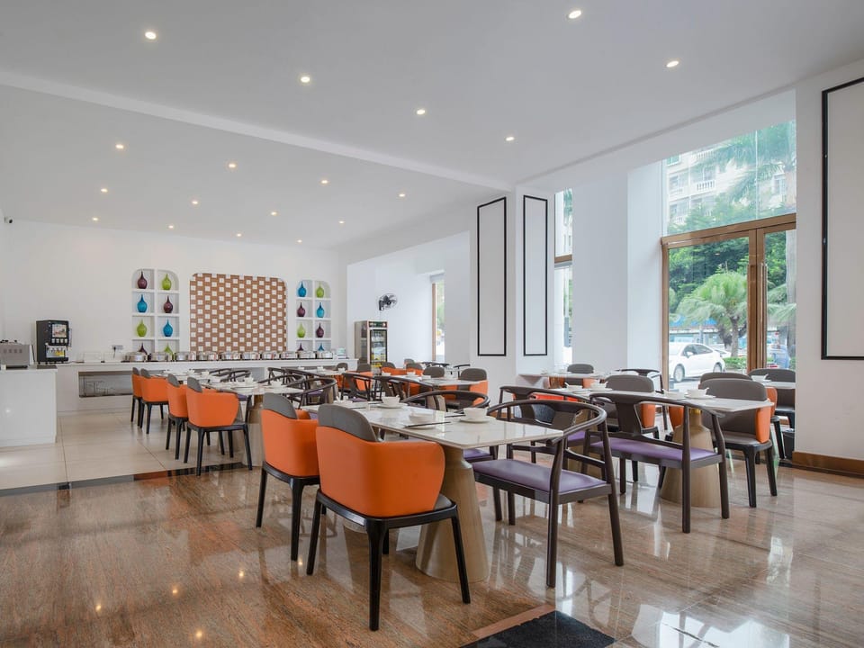 O.Live Social Hotel Shenzhen International Exhibition Center Hotel in Shenzhen