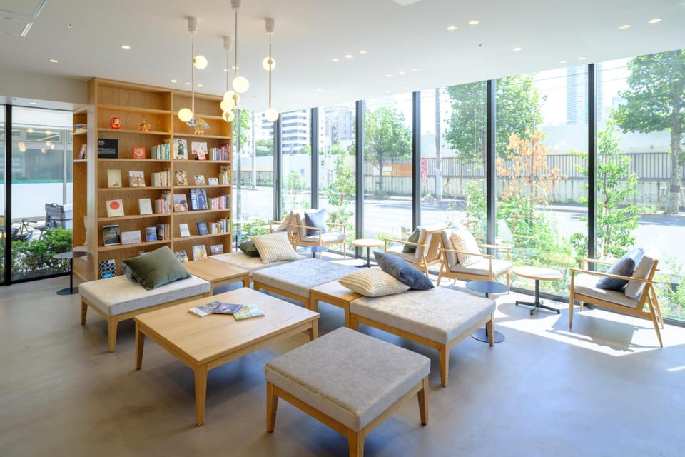 Shared lounge/TV area