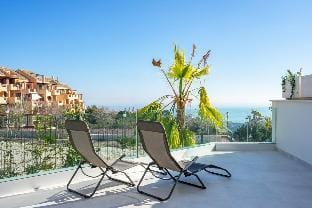 Modern apartment with pool in Benalmadena Ref 47 Hotel in Benalmadena