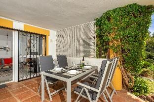 Lovely Casa Siesta in Calahonda with pool Ref 137 Hotel in Sitio de Calahonda