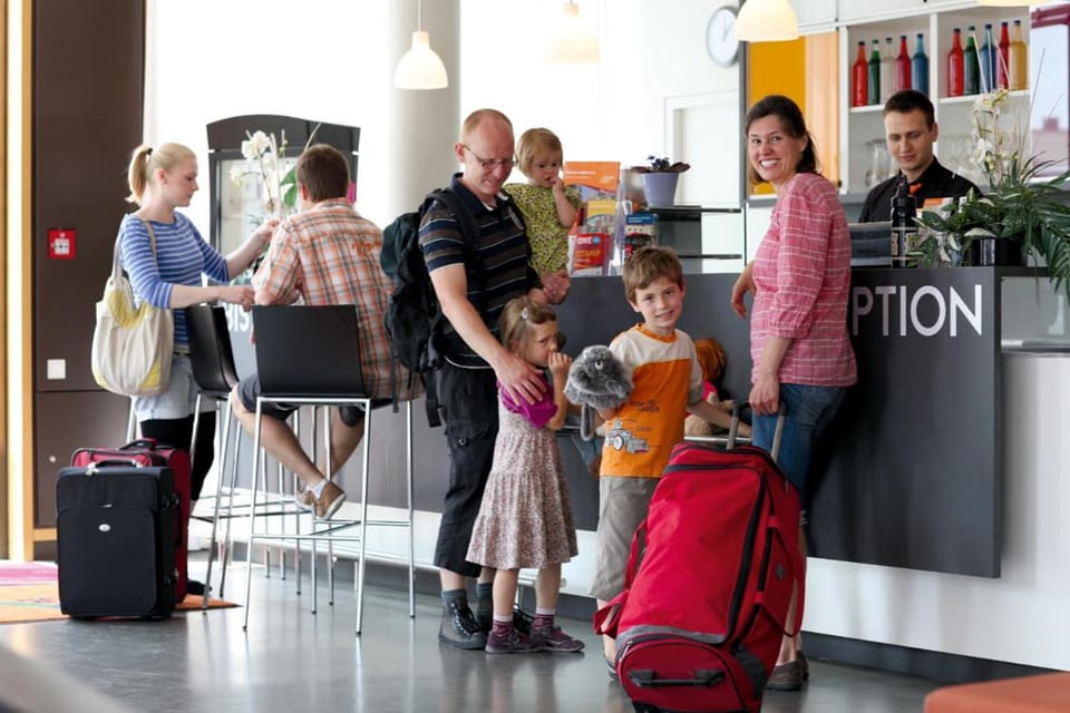 Jugendherberge Stuttgart Neckarpark Hostel in Stuttgart