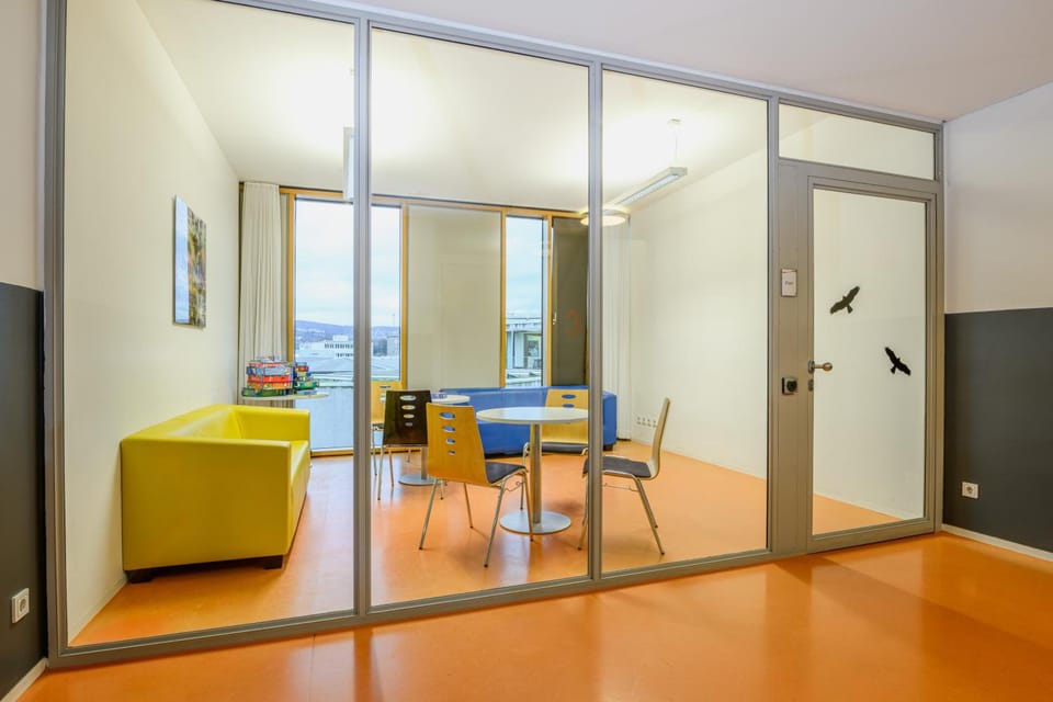 Jugendherberge Stuttgart Neckarpark Hostel in Stuttgart
