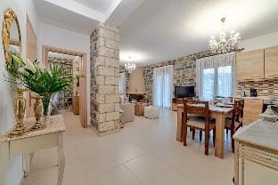 Villa Nikos - Faraggi Villas Hotel in Crete