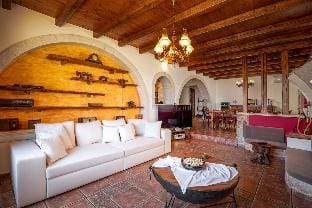 Villa Staras -  Private Heated Pool Near The Beach Hotel in Crete