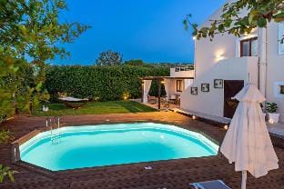 Villa Ellovos - Private Pool  Near the Beach Hotel in Crete