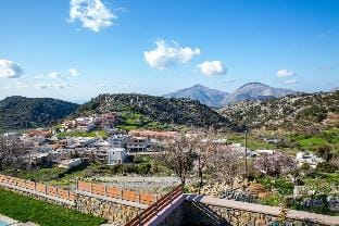 Villa Disi - Asfendamos Villas Hotel in Crete