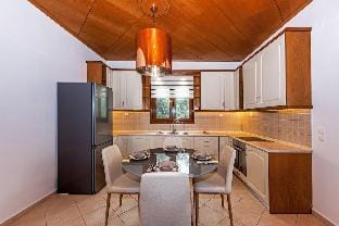 Villa Avra - With Private Pool Hotel in Crete