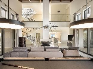 Villa Heora - The Floating Residence Hotel in Crete